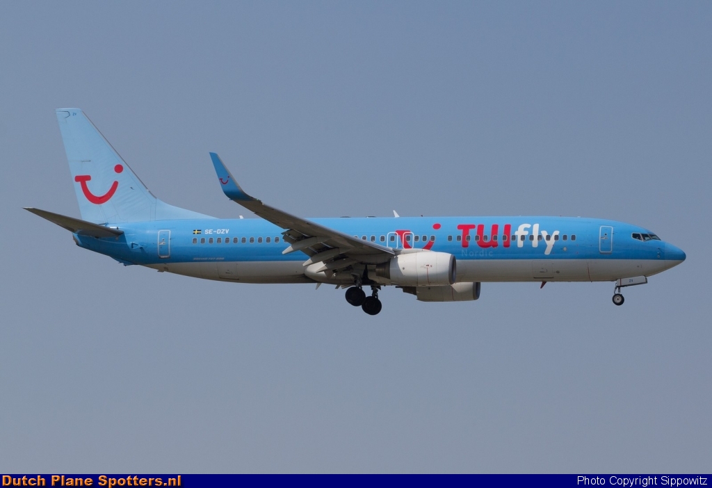 SE-DZV Boeing 737-800 TUIfly Nordic by Sippowitz