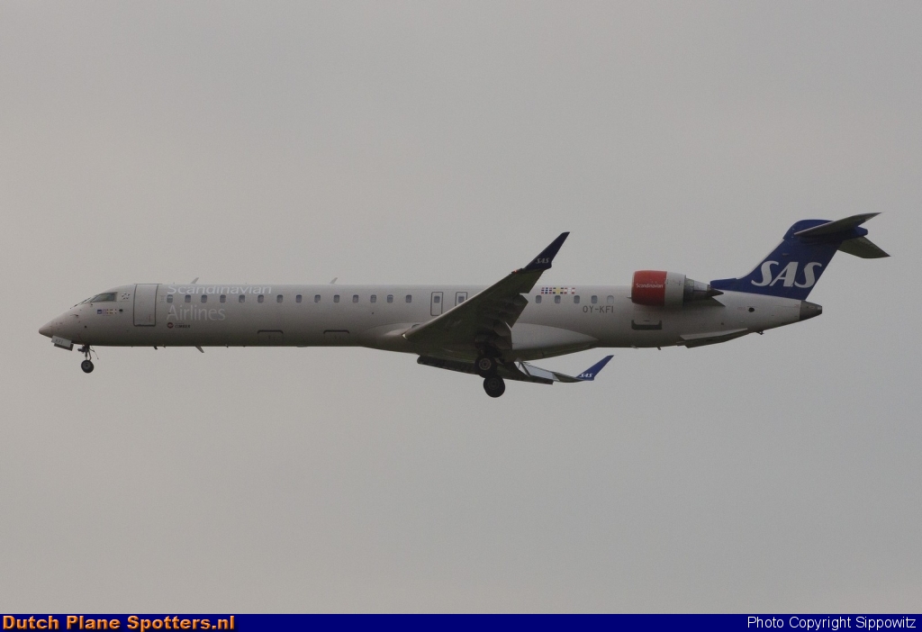 OY-KFI Bombardier Canadair CRJ900 Cimber A/S (SAS Scandinavian Airlines) by Sippowitz