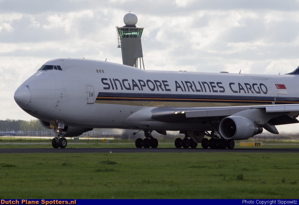 9V-SFO Boeing 747-400 Singapore Airlines Cargo by Sippowitz