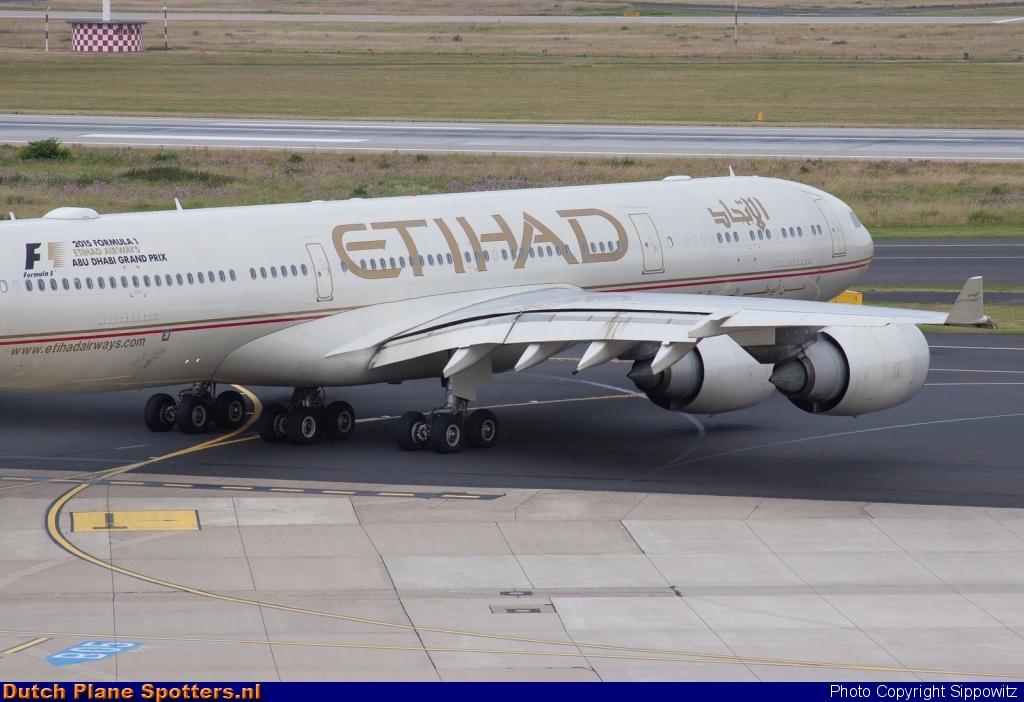 A6-AHL Airbus A340-600 Etihad by Sippowitz