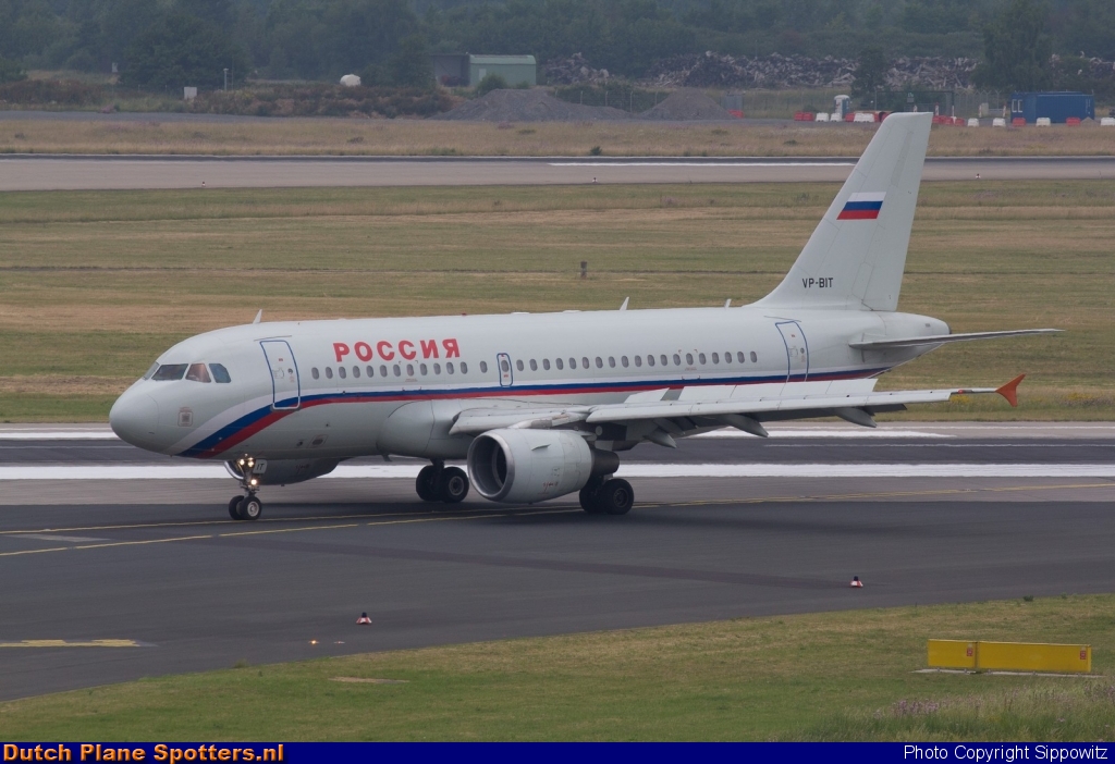 VP-BIT Airbus A319 Rossiya Airlines by Sippowitz