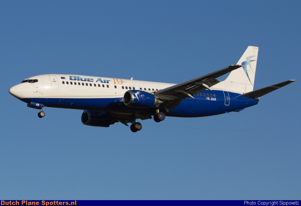 YR-BAR Boeing 737-400 Blue Air by Sippowitz