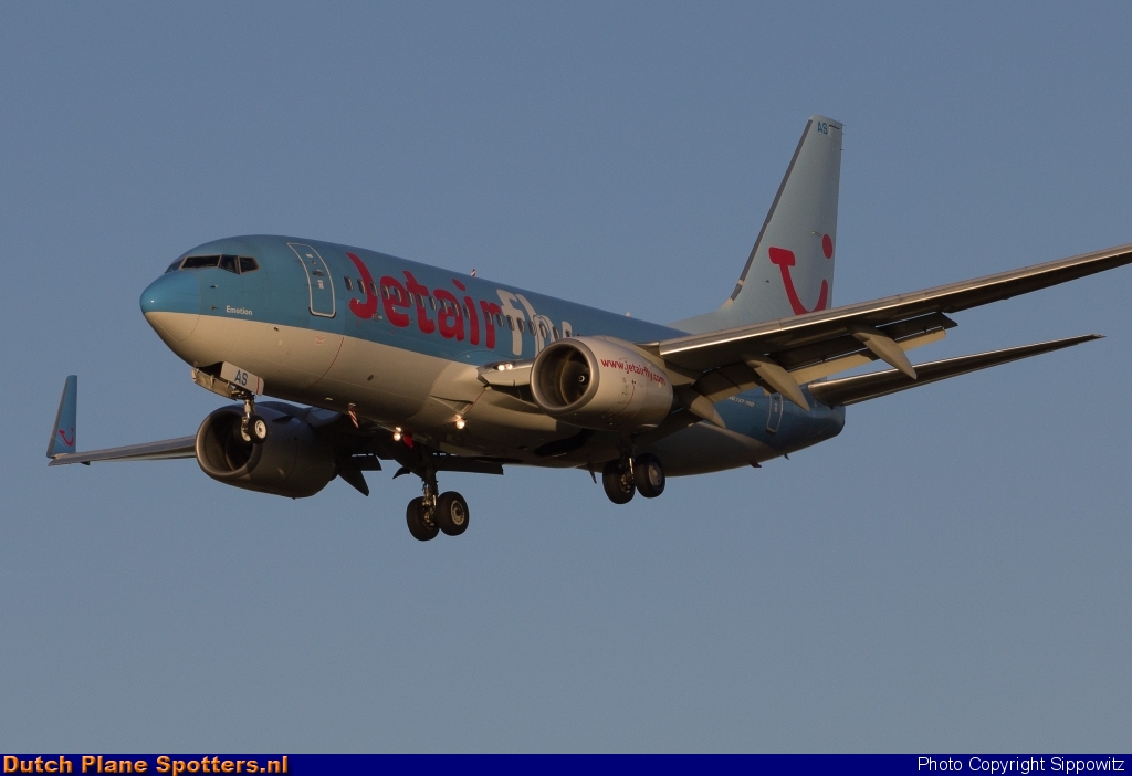 OO-JAS Boeing 737-700 Jetairfly by Sippowitz