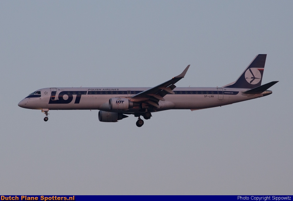SP-LNA Embraer 195 LOT Polish Airlines by Sippowitz