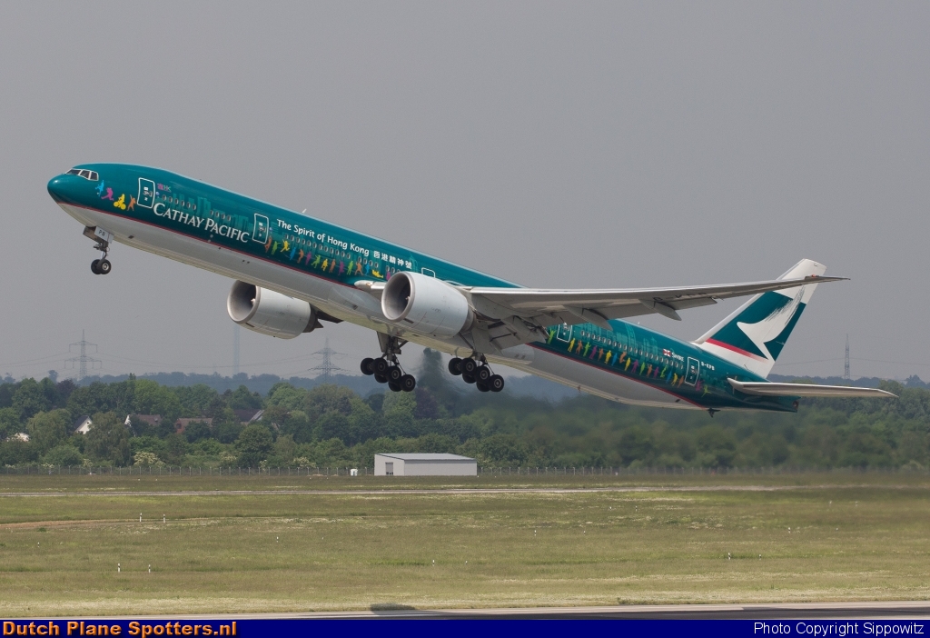 B-KPB Boeing 777-300 Cathay Pacific by Sippowitz