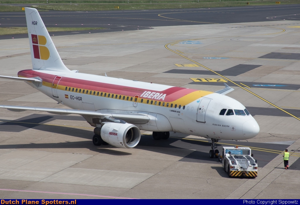 EC-HGR Airbus A319 Iberia by Sippowitz
