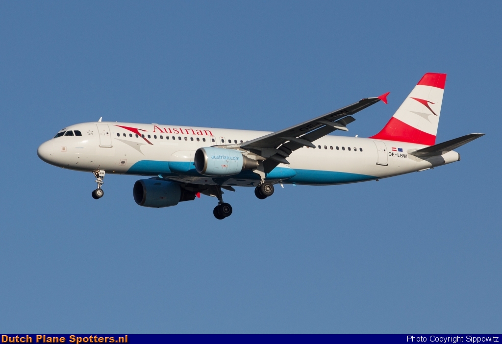 OE-LBW Airbus A320 Austrian Airlines by Sippowitz