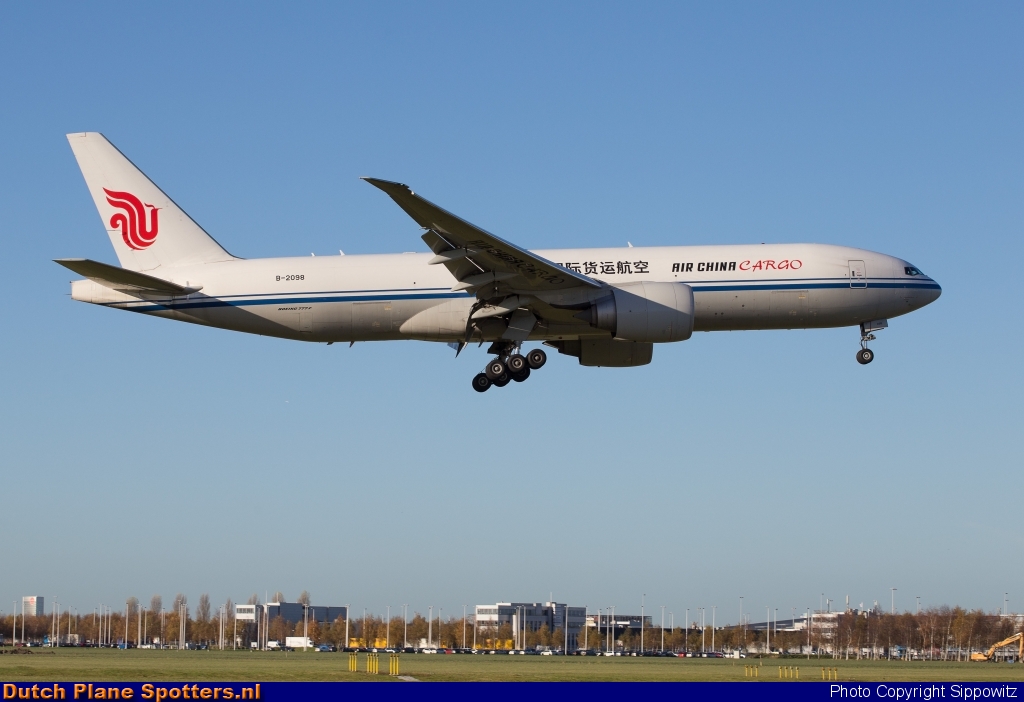 B-2098 Boeing 777-F Air China Cargo by Sippowitz