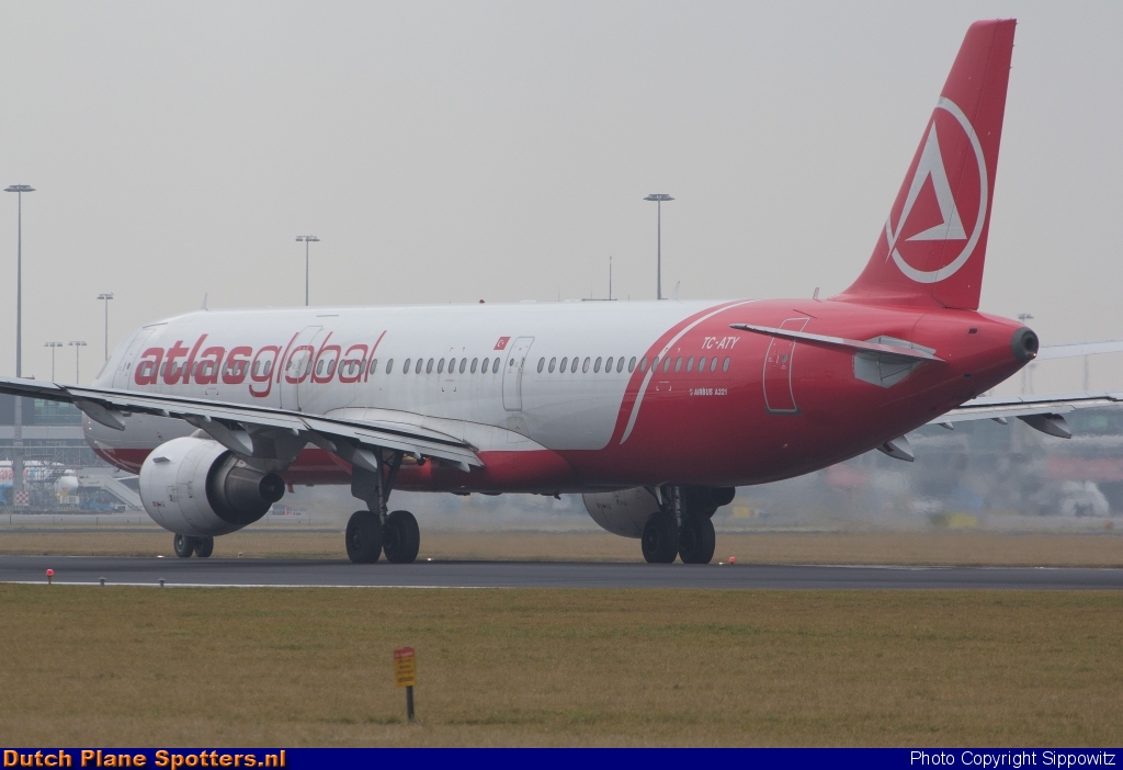 TC-ATY Airbus A321 AtlasGlobal by Sippowitz