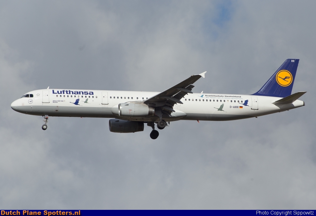 D-AIRR Airbus A321 Lufthansa by Sippowitz