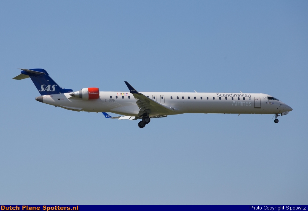 EI-FPM Bombardier Canadair CRJ900 Cityjet (SAS Scandinavian Airlines) by Sippowitz