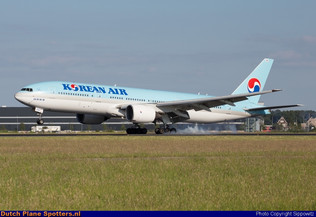 HL7530 Boeing 777-200 Korean Air by Sippowitz