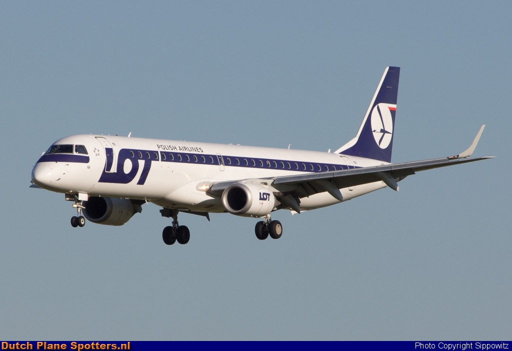 SP-LNB Embraer 195 LOT Polish Airlines by Sippowitz