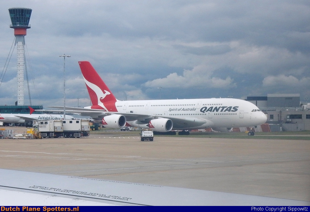 VH-OQJ Airbus A380-800 Qantas by Sippowitz