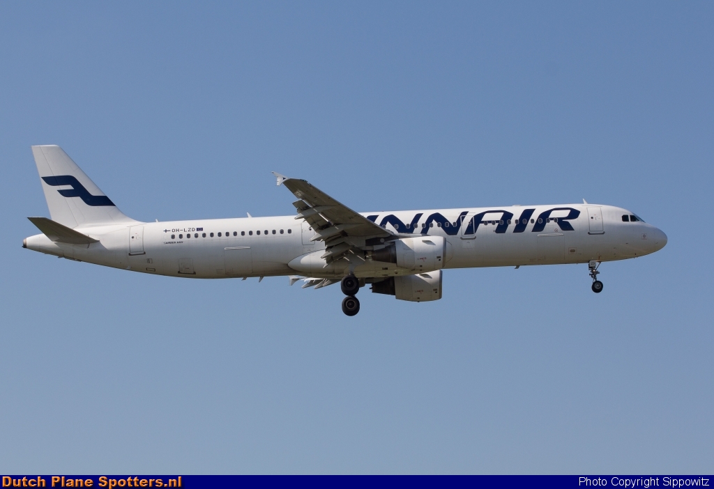 OH-LZD Airbus A321 Finnair by Sippowitz