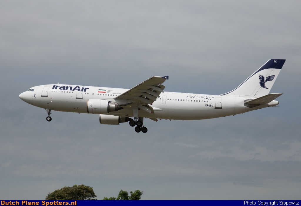 EP-IBC Airbus A300 Iran Air by Sippowitz