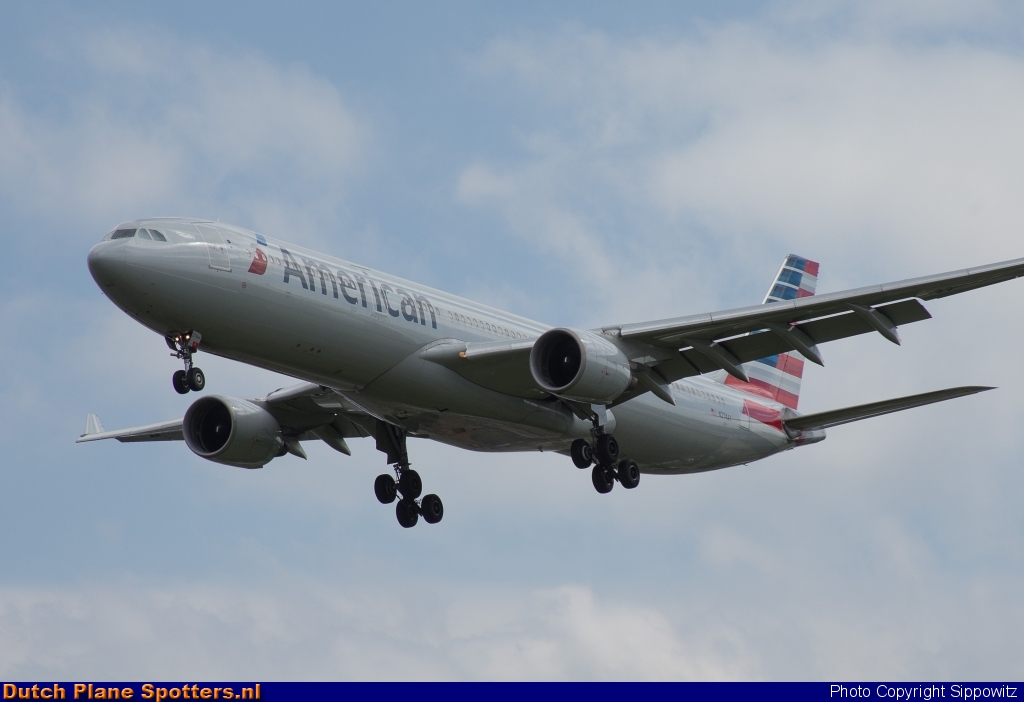 N274AY Airbus A330-300 American Airlines by Sippowitz