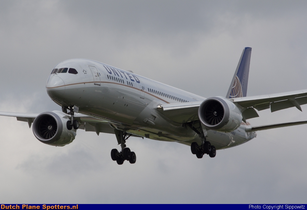 N38955 Boeing 787-9 Dreamliner United Airlines by Sippowitz