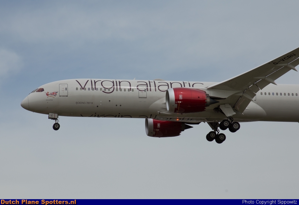 G-VCRU Boeing 787-9 Dreamliner Virgin Atlantic by Sippowitz