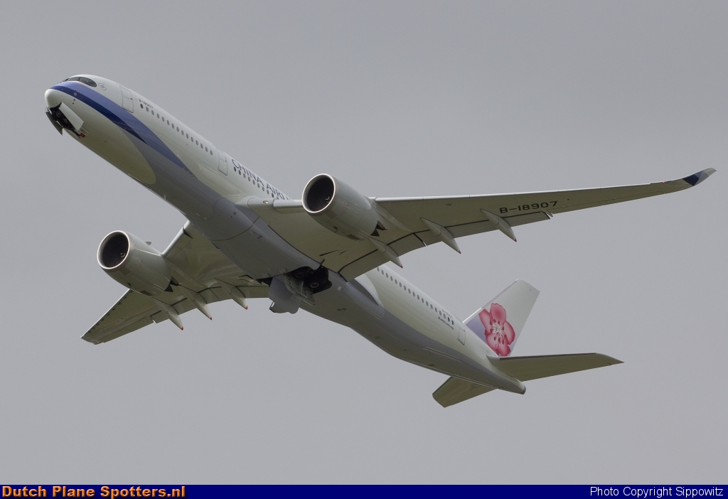 B-18907 Airbus A350-900 China Airlines by Sippowitz