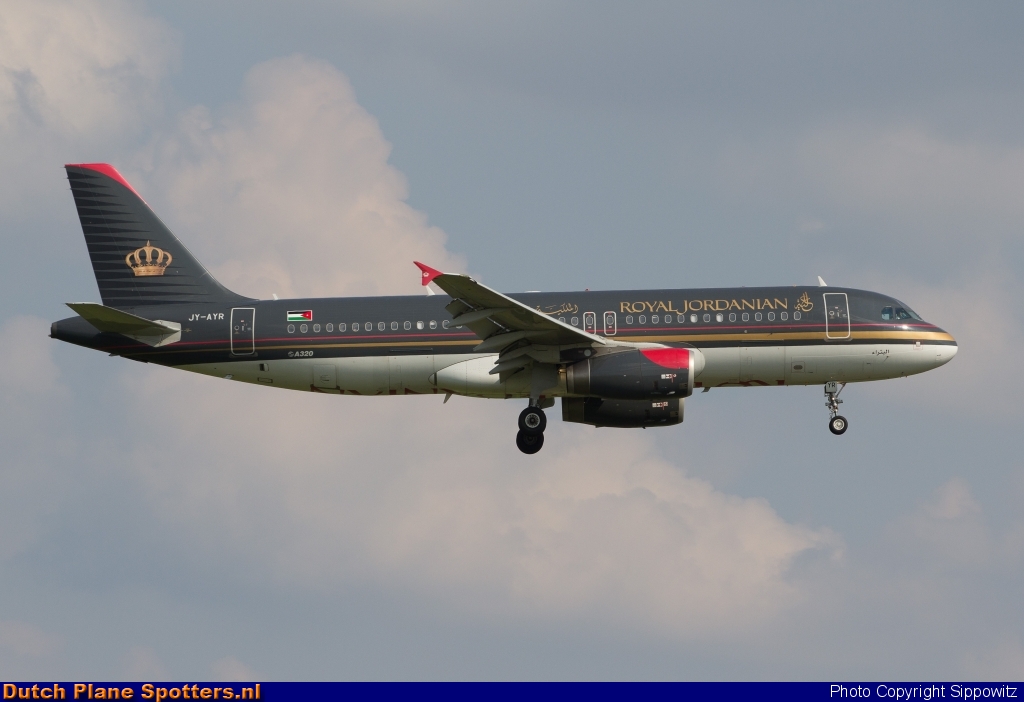 JY-AYR Airbus A320 Royal Jordanian Airlines by Sippowitz