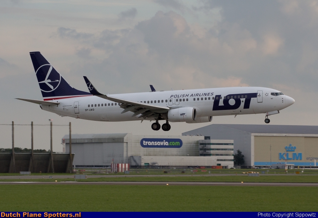 SP-LWD Boeing 737-800 LOT Polish Airlines by Sippowitz