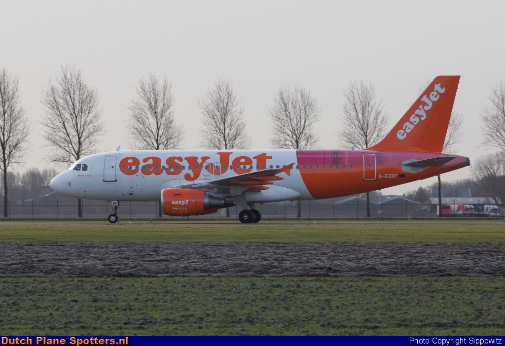 G-EZBF Airbus A319 easyJet by Sippowitz