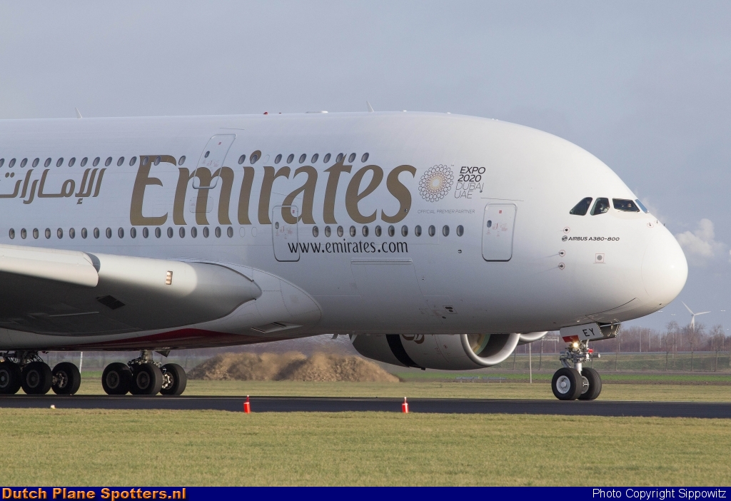 A6-EEY Airbus A380-800 Emirates by Sippowitz