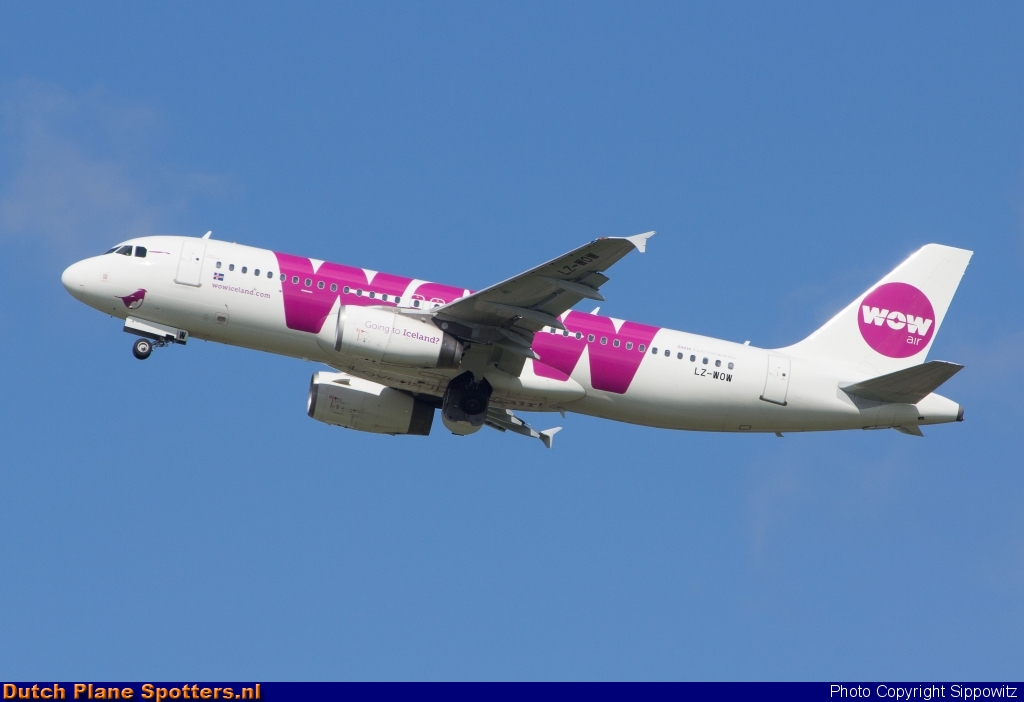 LZ-WOW Airbus A320 WOW air by Sippowitz