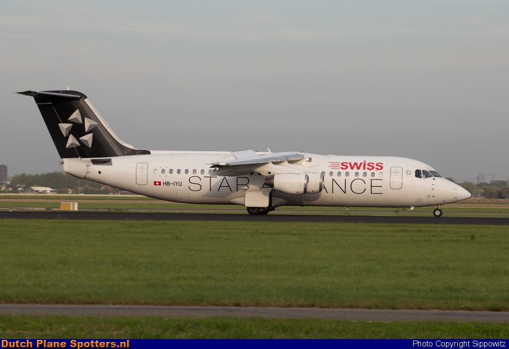 HB-IYU BAe 146 Swiss International Air Lines by Sippowitz