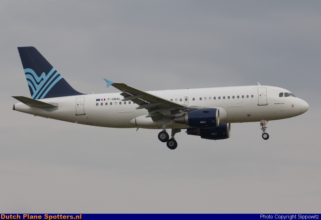 F-HBAL Airbus A319 Aigle Azur by Sippowitz