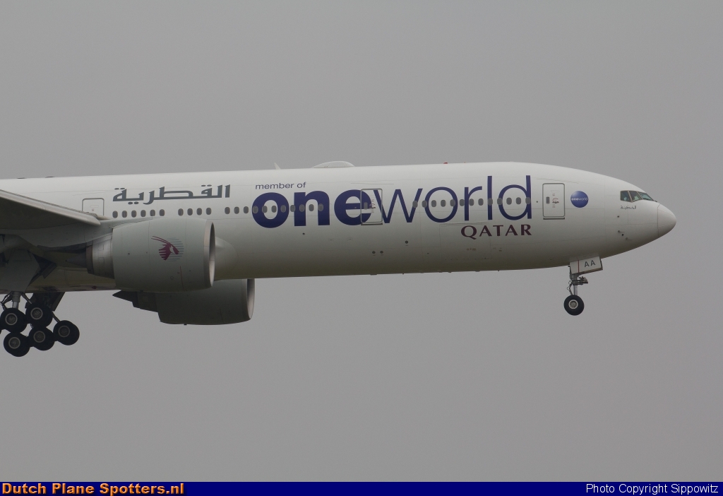 A7-BAA Boeing 777-300 Qatar Airways by Sippowitz