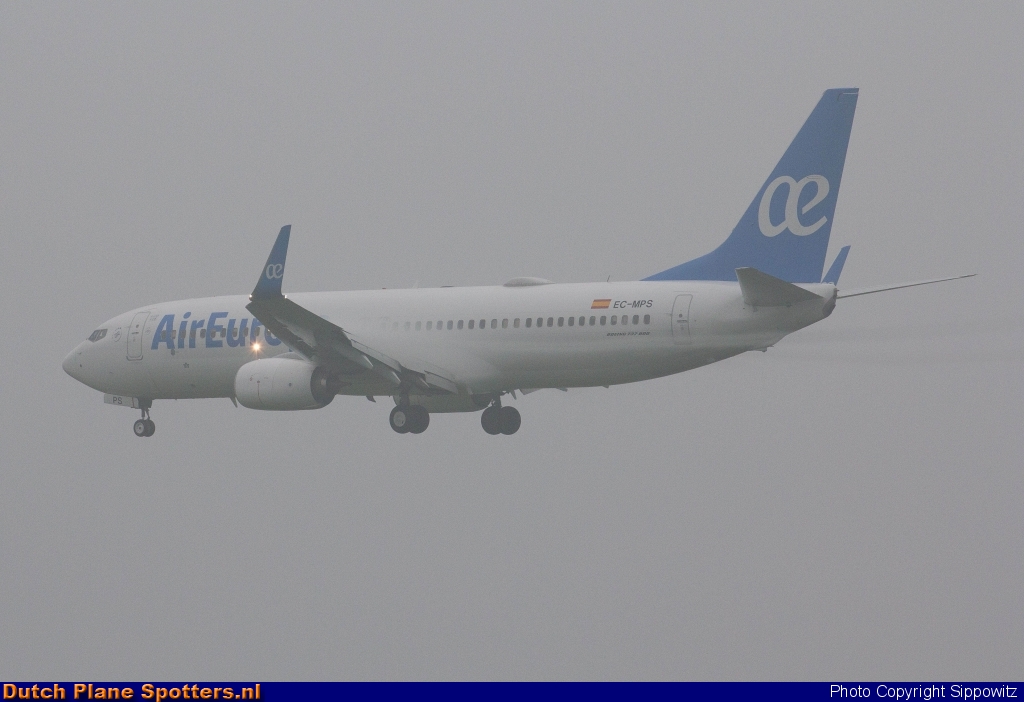 EC-MPS Boeing 737-800 Air Europa by Sippowitz