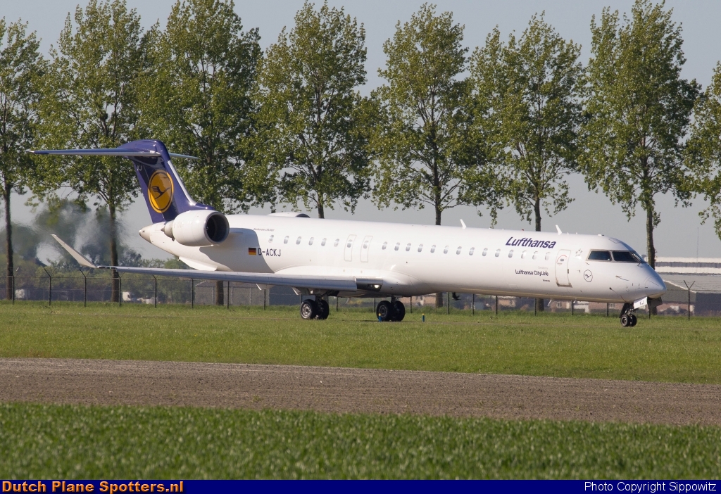 D-ACKJ Bombardier Canadair CRJ900 CityLine (Lufthansa Regional) by Sippowitz