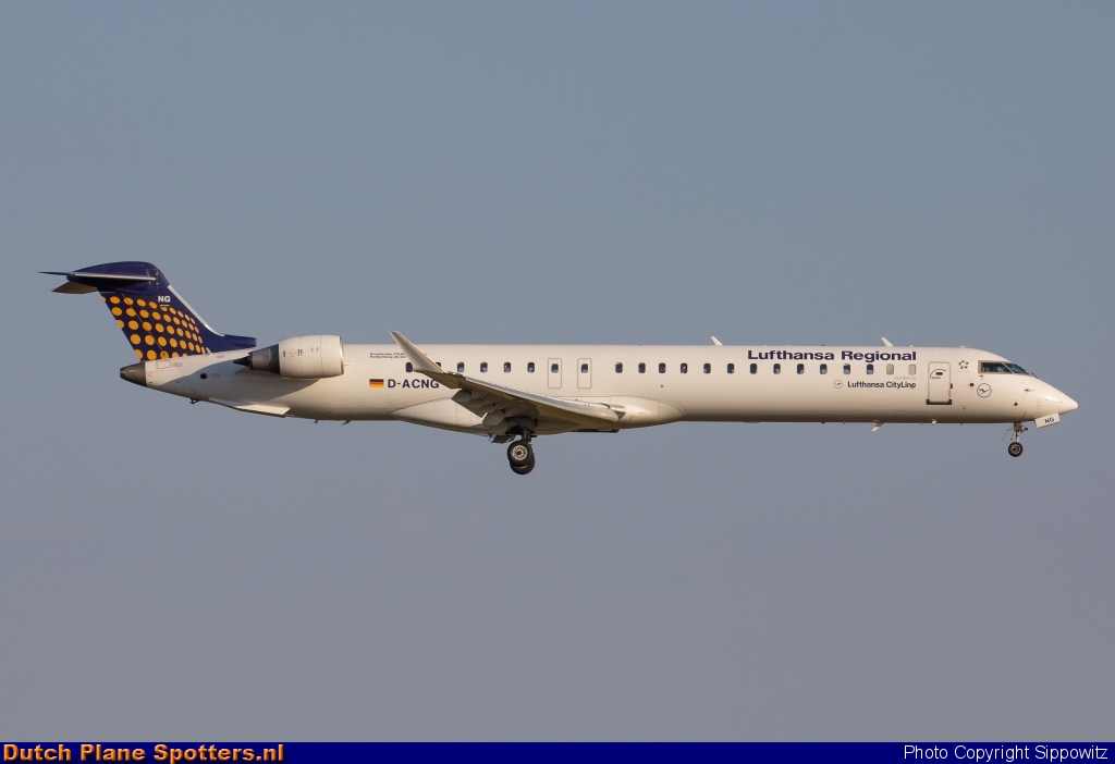 D-ACNG Bombardier Canadair CRJ900 CityLine (Lufthansa Regional) by Sippowitz