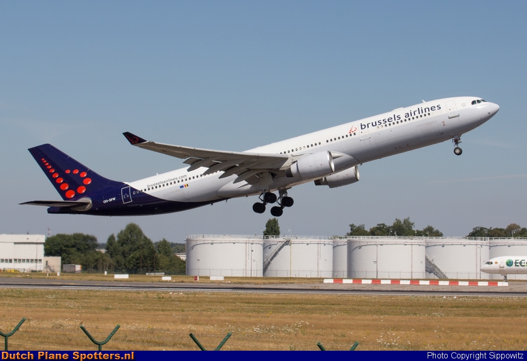 OO-SFW Airbus A330-200 Brussels Airlines by Sippowitz