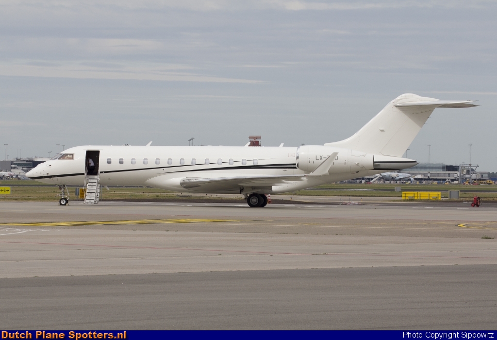 LX-ZED Bombardier Challenger 600 Private by Sippowitz