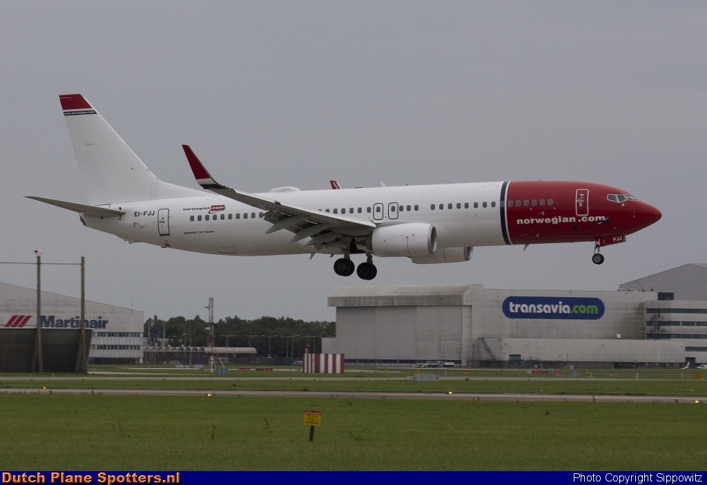 EI-FJJ Boeing 737-800 Norwegian Air International by Sippowitz