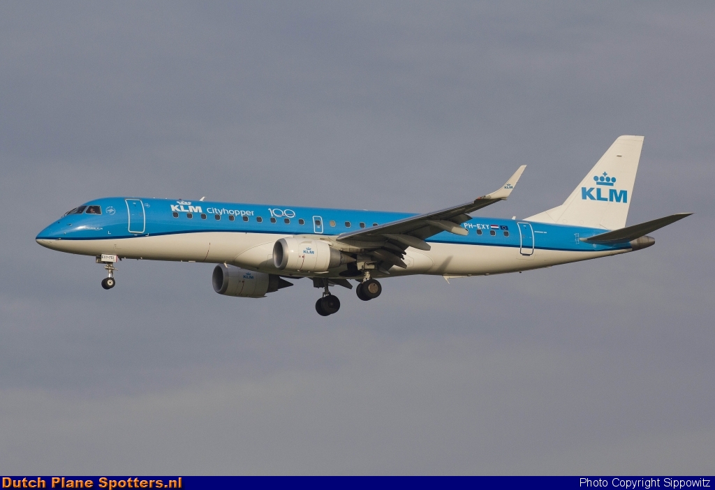 PH-EXY Embraer 190 KLM Cityhopper by Sippowitz