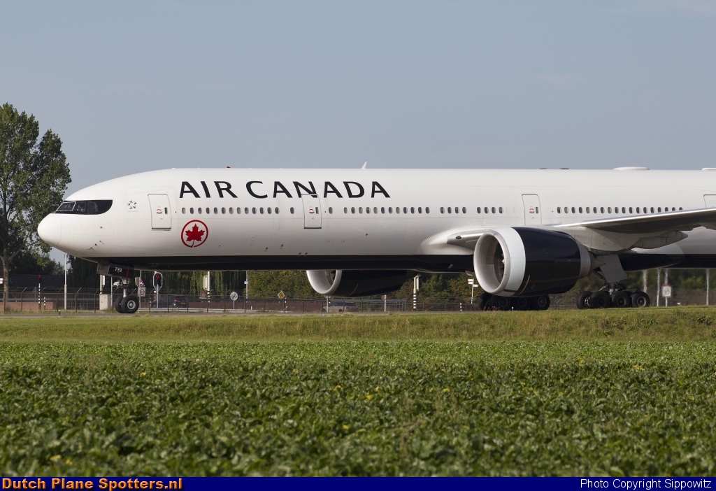 C-FITW Boeing 777-300 Air Canada by Sippowitz