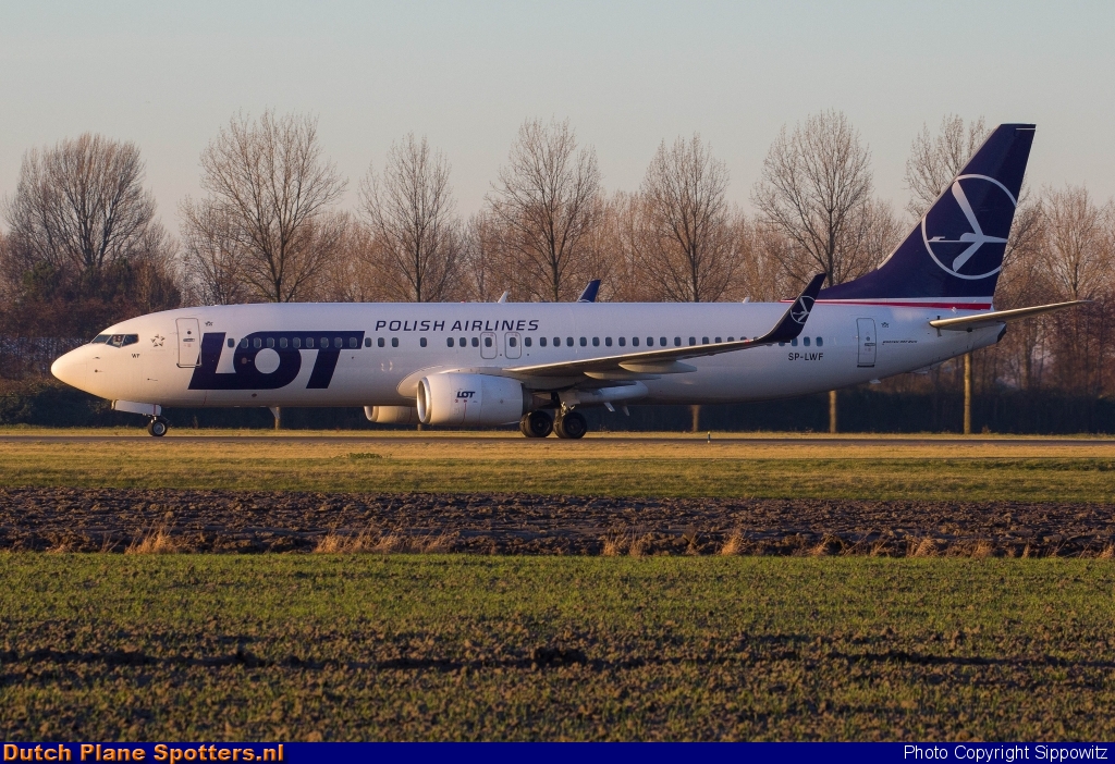 SP-LWF Boeing 737-800 LOT Polish Airlines by Sippowitz