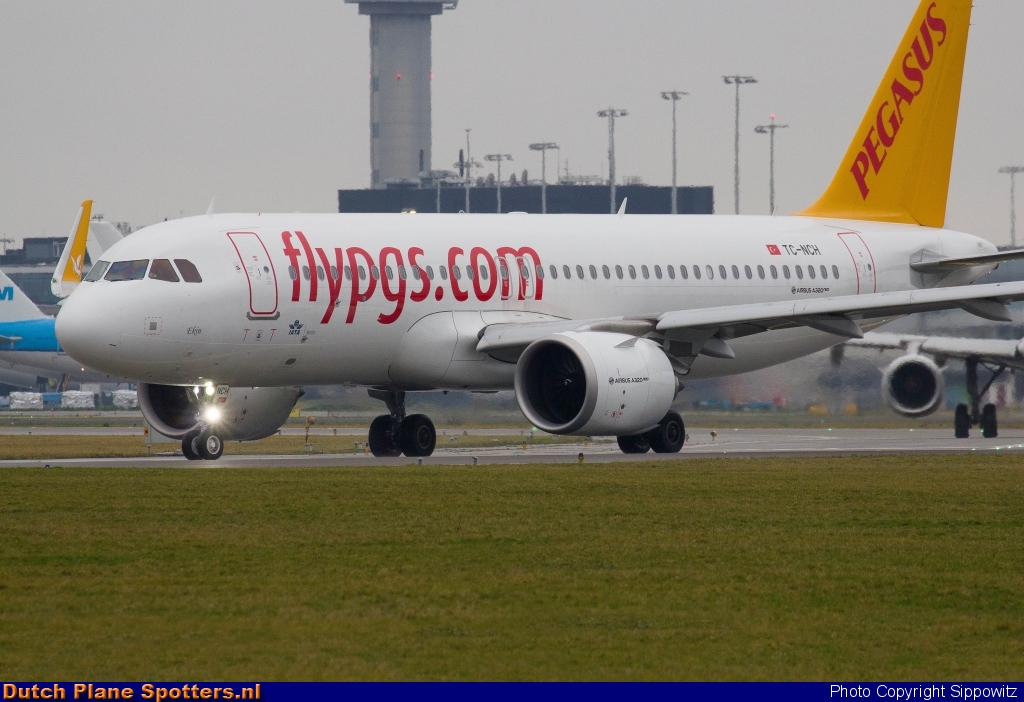 TC-NCH Airbus A320neo Pegasus by Sippowitz
