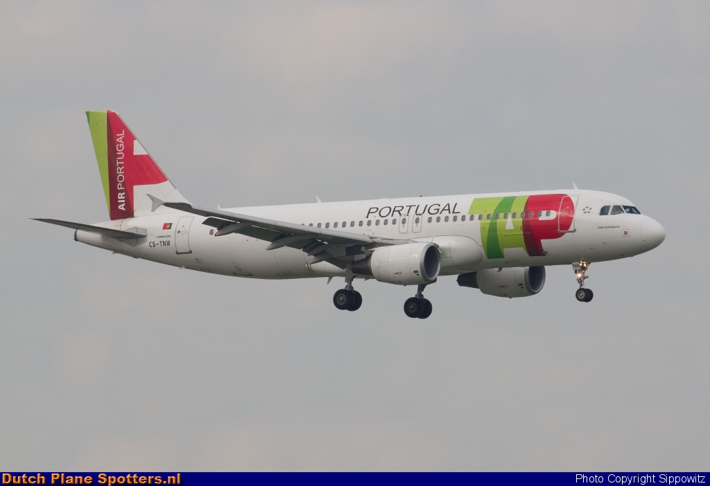 CS-TNW Airbus A320 TAP Air Portugal by Sippowitz