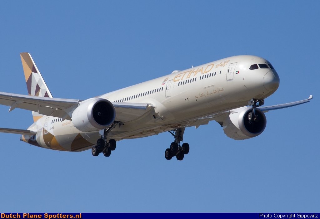 A6-BMB Boeing 787-10 Dreamliner Etihad by Sippowitz