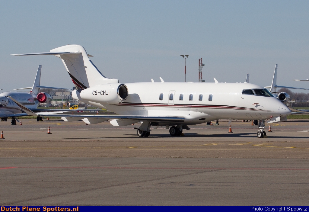 CS-CHJ Bombardier BD-100 Challenger 350 NetJets Europe by Sippowitz