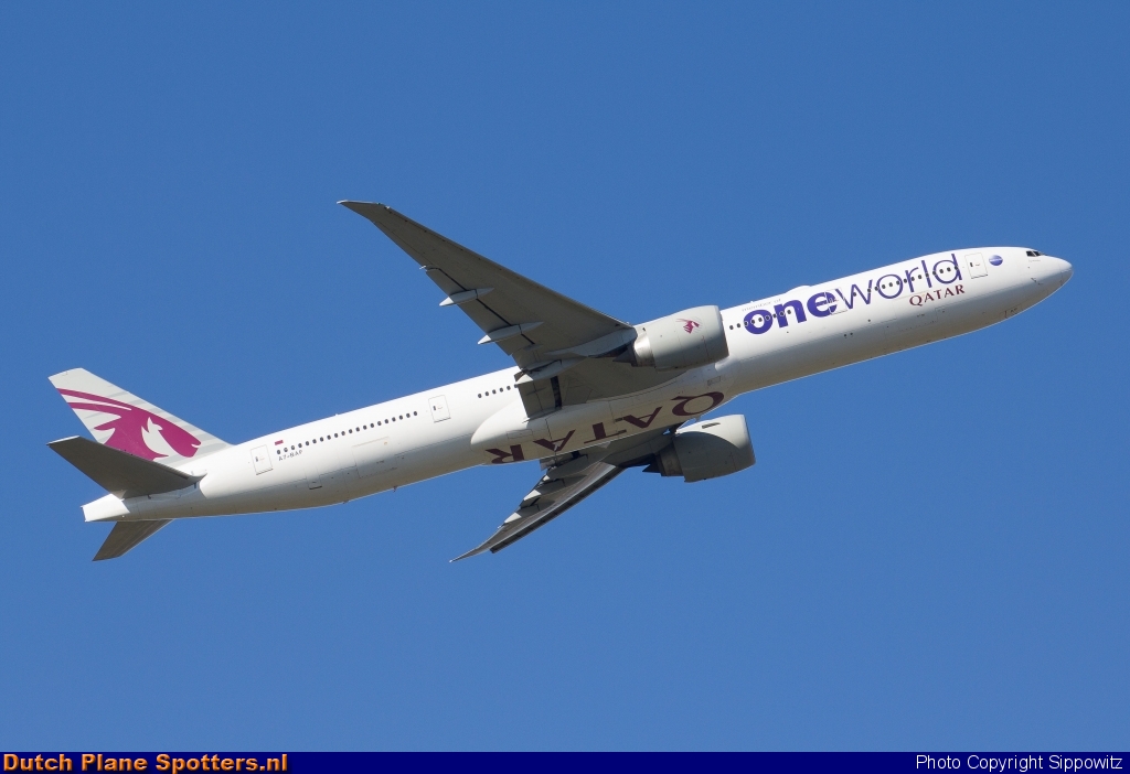 A7-BAF Boeing 777-300 Qatar Airways by Sippowitz