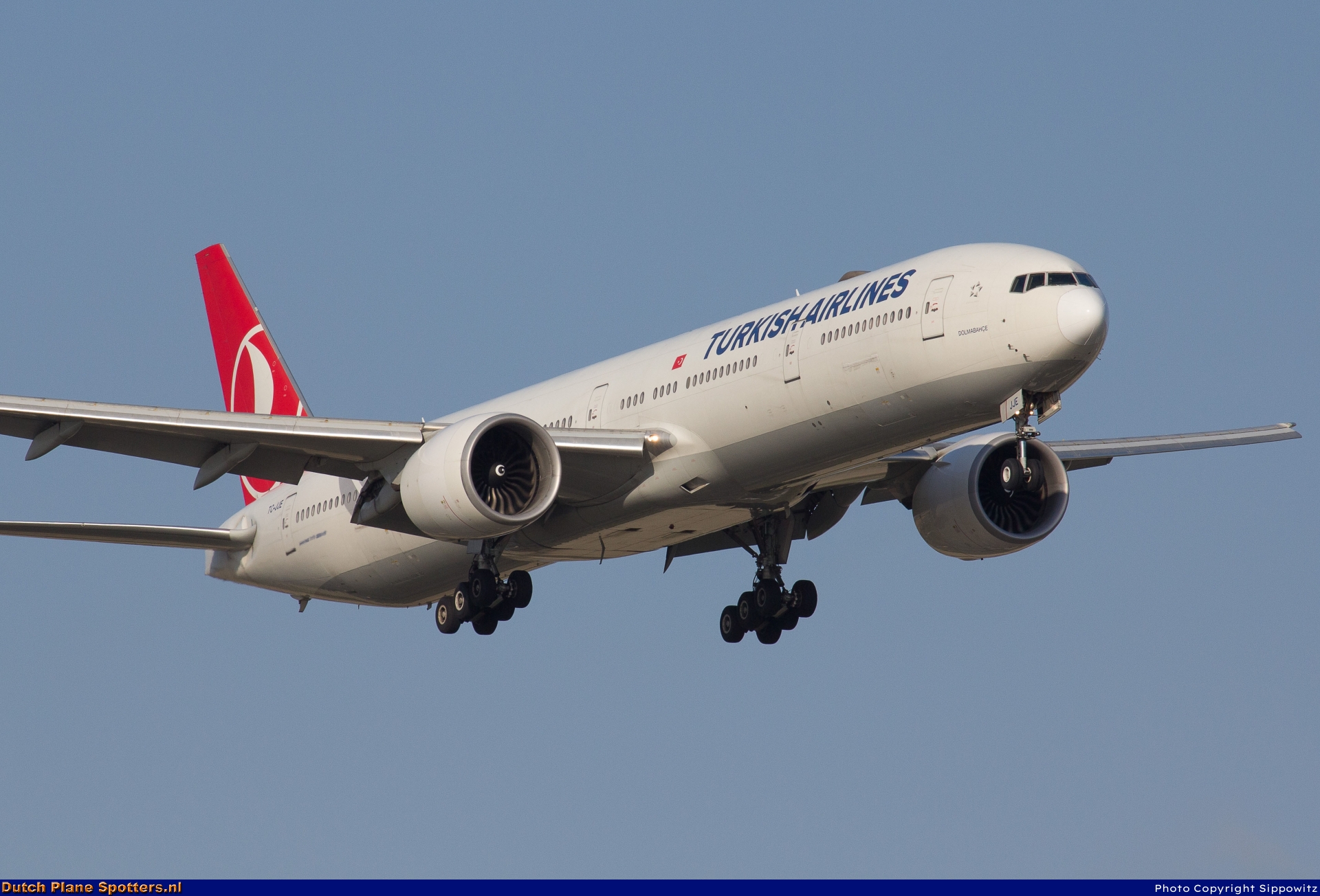 TC-JJE Boeing 777-300 Turkish Airlines by Sippowitz