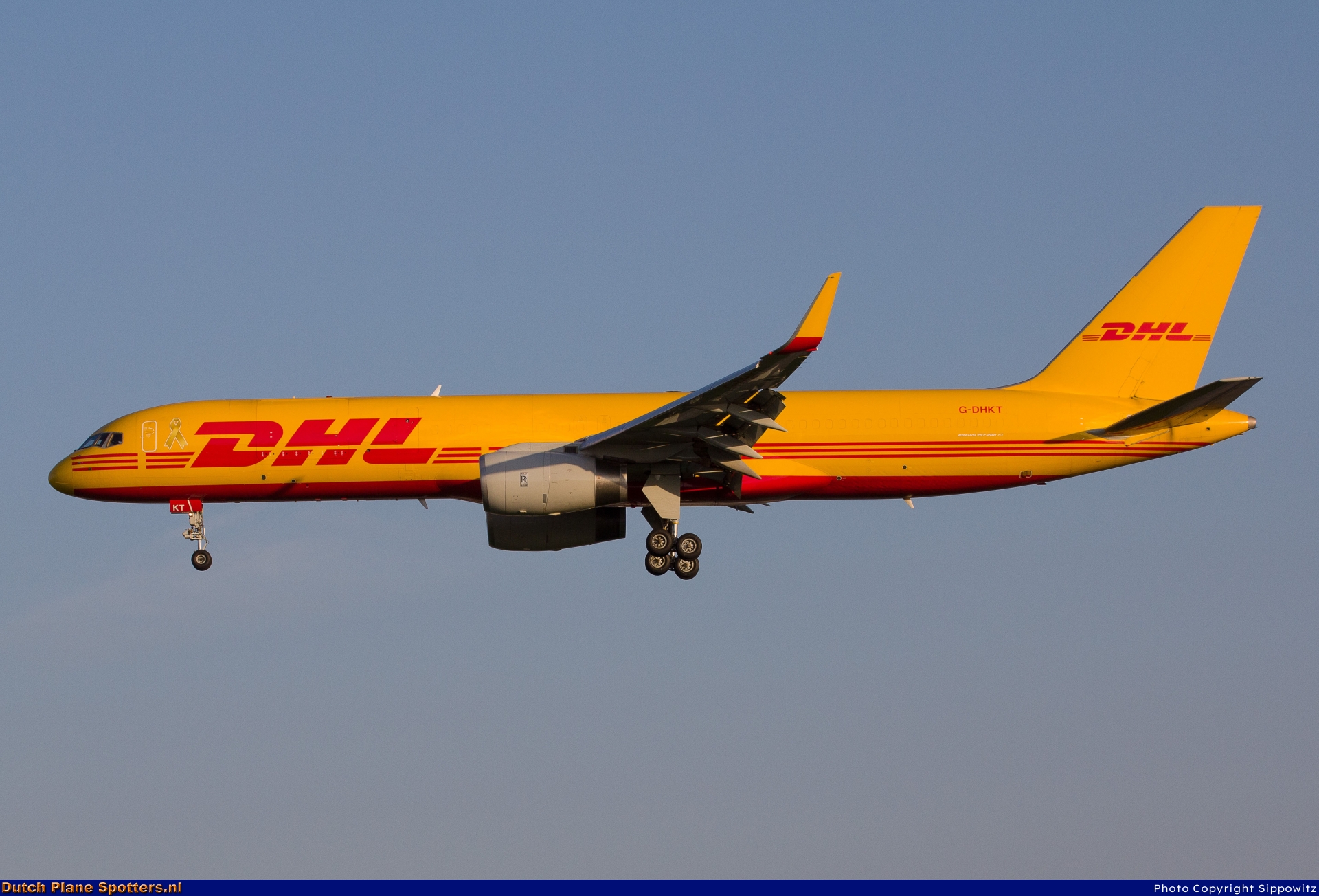 G-DHKT Boeing 757-200 DHL Air by Sippowitz