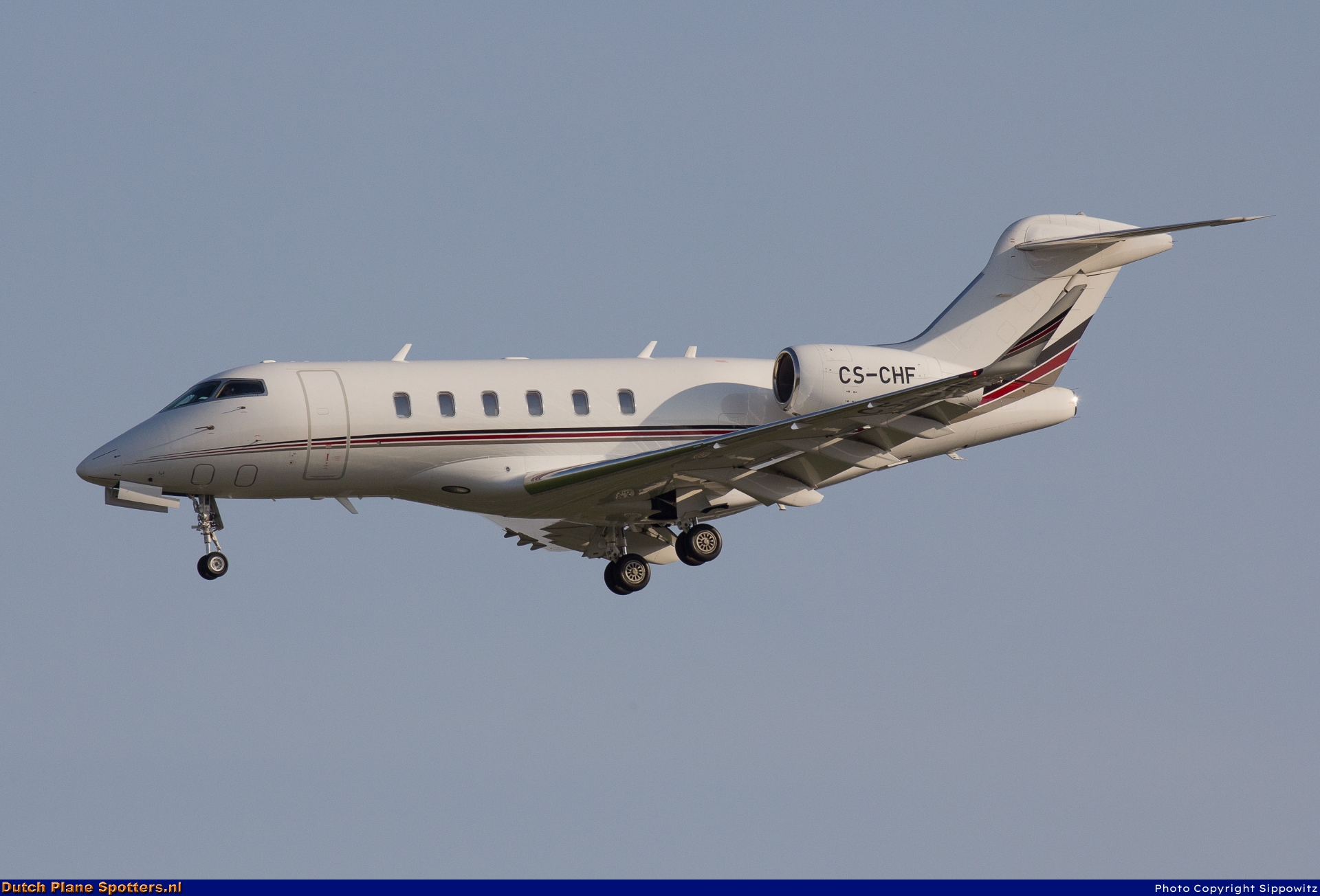 CS-CHF Bombardier Challenger 350 NetJets Europe by Sippowitz
