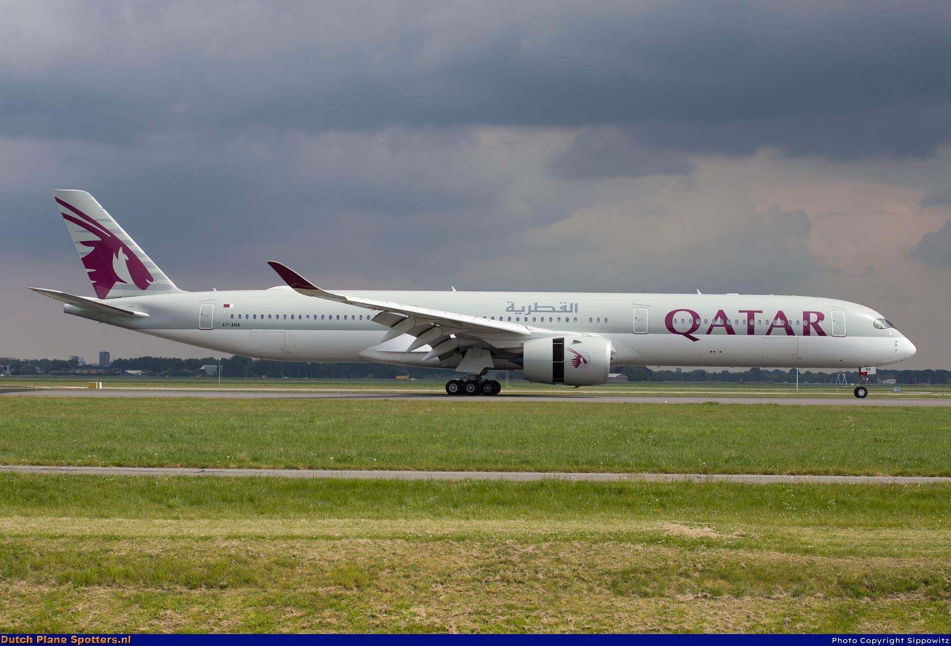 A7-ANA Airbus A350-1000 Qatar Airways by Sippowitz